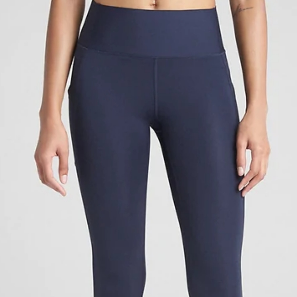 NWT GapFit High Rise Capris Legging